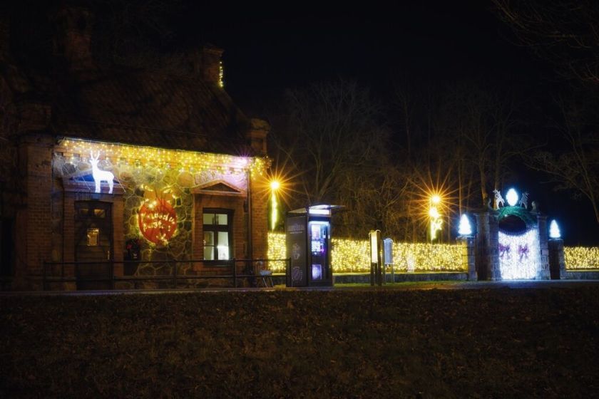 Kalėdinis Rokiškio atvirukas – nuo prekymečių iki kalėdaičio