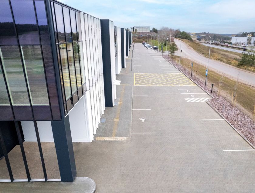 „Darnu Group“ baigė 13 mln. eurų vertės „Vilniaus verslo parko“ statybas Gariūnuose