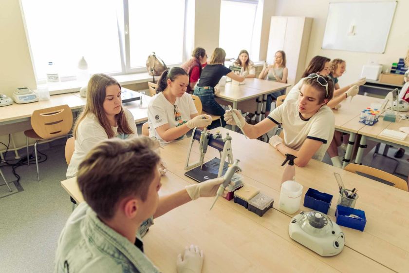 Kartu su VDU studentais studijas pradės ir 200 moksleivių iš visos Lietuvos