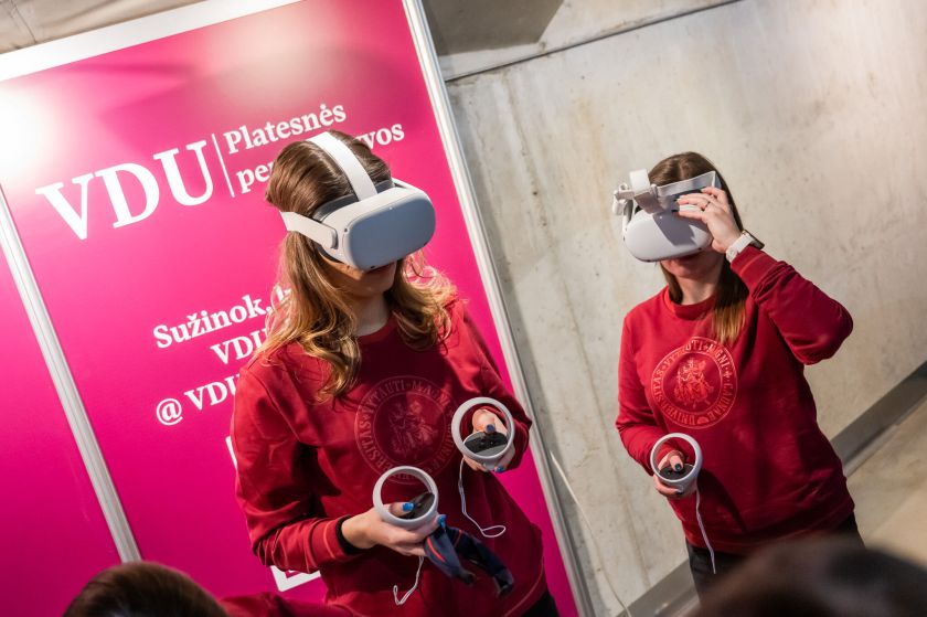 Aukštųjų mokyklų mugėje – VDU konsultacijos, eksperimentai, laboratorijos ir kitos įdomybės