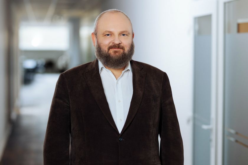 „Energesman“ pradėjo bandymus su musių lervomis – jau maitina jas vilniečių maisto atliekomis