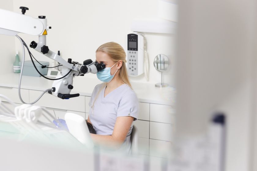 Dantų šalinimas – ne vienintelė išeitis: ką reikia žinoti apie dantų išsaugojimo galimybes