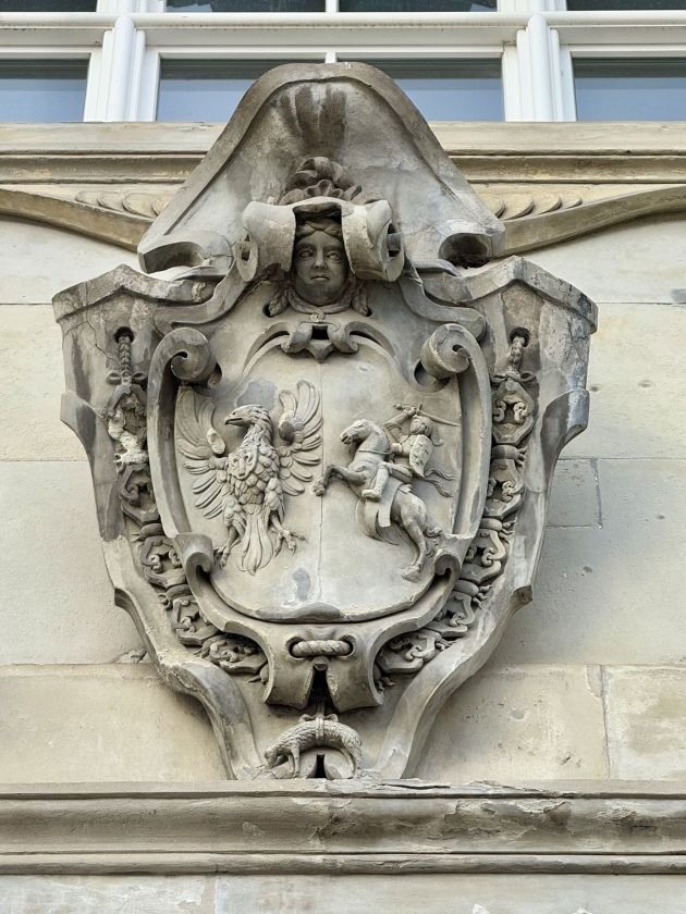 Ne visos karūnos uždėtos