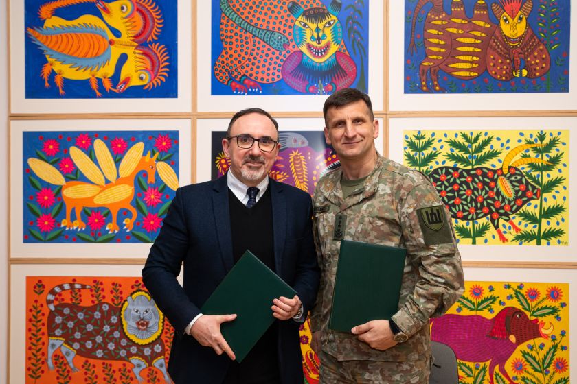 Lietuvos nacionalinis dailės muziejus ir Lietuvos kariuomenė pasirašė naują bendradarbiavimo sutartį