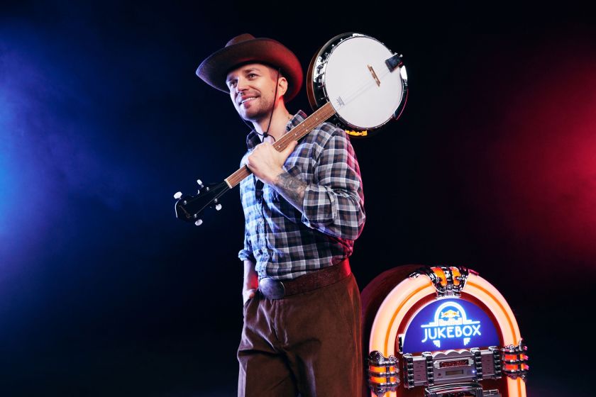 „Red Bull Jukebox“ keičia tradicinį koncertų formatą: renginio režisieriais taps klausytojai