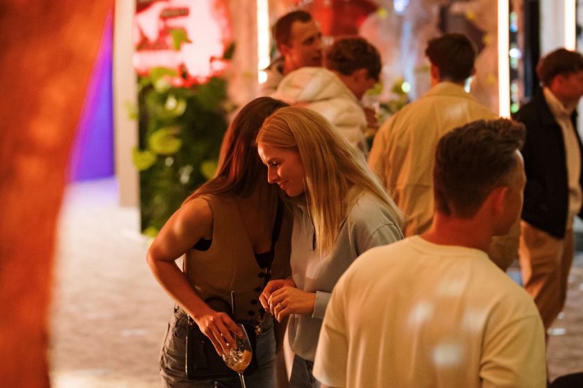 Atidarytas pirmasis toks Lietuvoje padelio klubas – daugiau nei sportas, daugiau nei arena