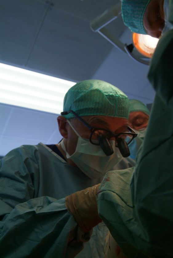 Prof. Vytautui Jonui Sirvydžiui 90: profesorius – tikras širdies chirurgijos patriotas