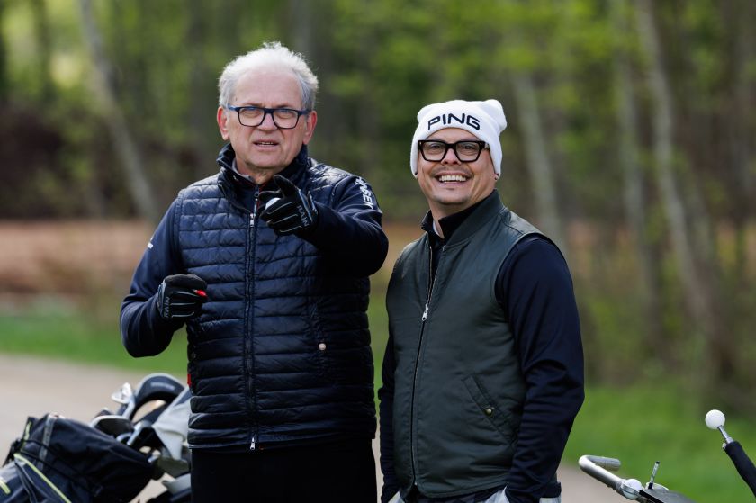 Vilniuje golfo sezonas pradėtas azartišku turnyru ir šventine nuotaika