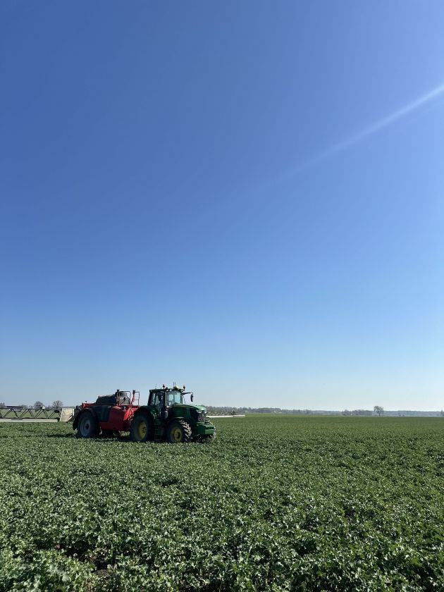 Ūkininkas Povilas įsitikinęs: kuo mažiau streso augalams, tuo ramiau ir ūkininkui