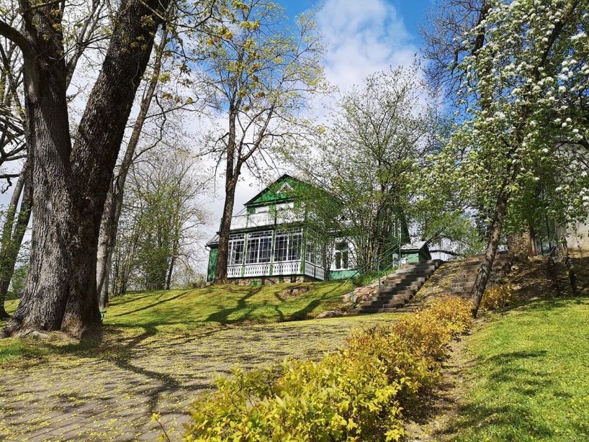 Atskleista viena iš „Moterų ralio“ maršruto vietų. Tai – Lietuvoje populiarus muziejų kraštas