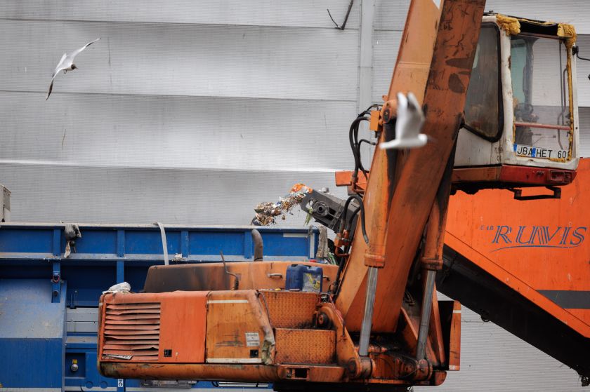 „Energesman“ pilnai atnaujino veiklą – vėl rūšiuoja viso Vilniaus regiono gyventojų šiukšles. Gamykla apdrausta „BTA Baltic Insurance Company“