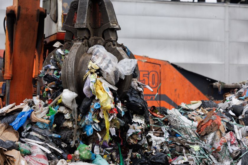 „Energesman“ pilnai atnaujino veiklą – vėl rūšiuoja viso Vilniaus regiono gyventojų šiukšles. Gamykla apdrausta „BTA Baltic Insurance Company“