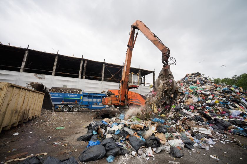 „Energesman“ pilnai atnaujino veiklą – vėl rūšiuoja viso Vilniaus regiono gyventojų šiukšles. Gamykla apdrausta „BTA Baltic Insurance Company“