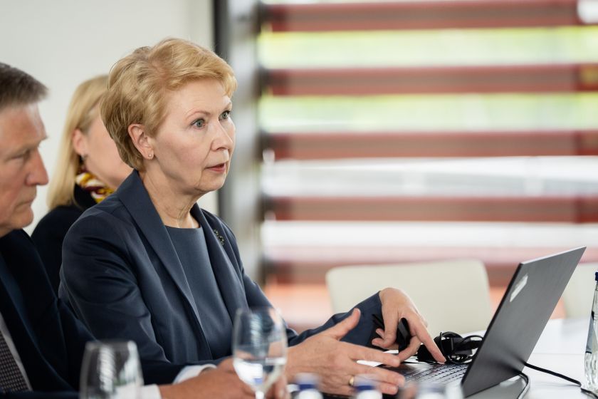 LSMU ir Kauno klinikose apsilankęs premjeras Gintautas Paluckas: „Suremsime pečius“