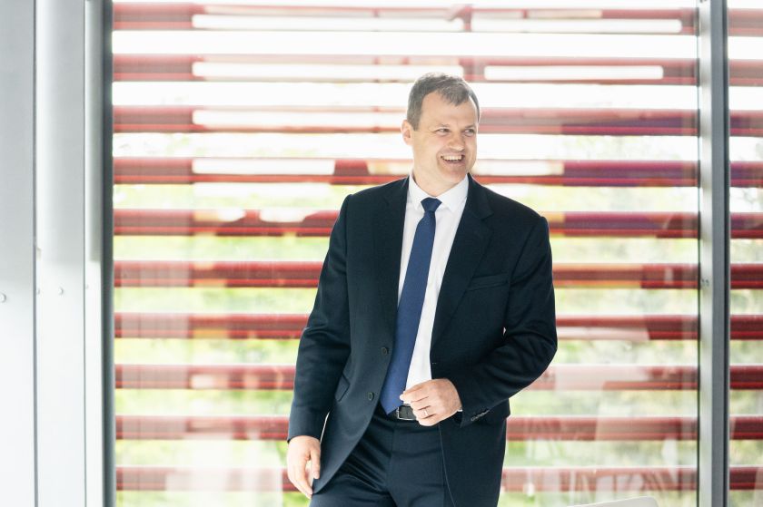 LSMU ir Kauno klinikose apsilankęs premjeras Gintautas Paluckas: „Suremsime pečius“