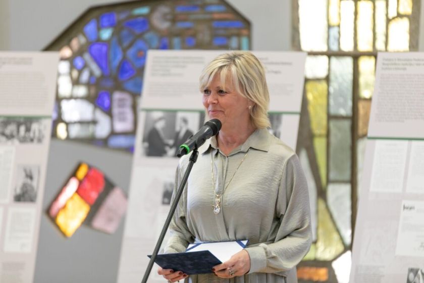 Nenugalimas dviejų šalių laisvės siekis: Lietuvos ir Čekijos pirmosios ponios atidarė parodą apie šalių diplomatinių santykių istoriją