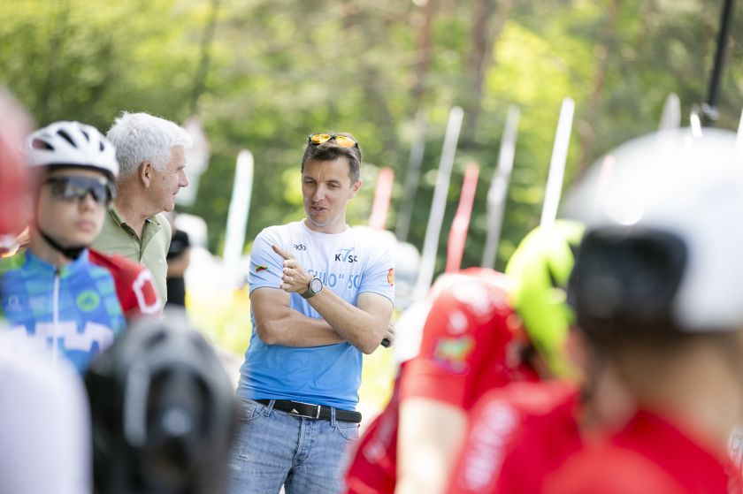 Gedulo ir vilties diena paminėta įkvepiant jaunąją kartą: „Minu už Lietuvą“ dalyvavo dviratininkai iš visos Lietuvos