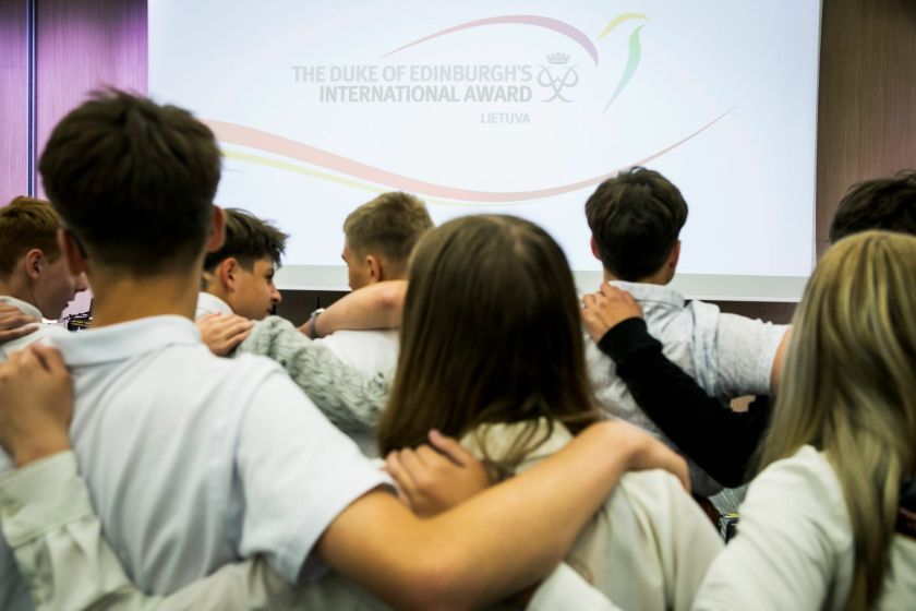 Daugiau nei pusė tūkstančio jaunuolių šventė savo asmeninį augimą – įvyko tarptautinės DofE programos apdovanojimų ceremonija