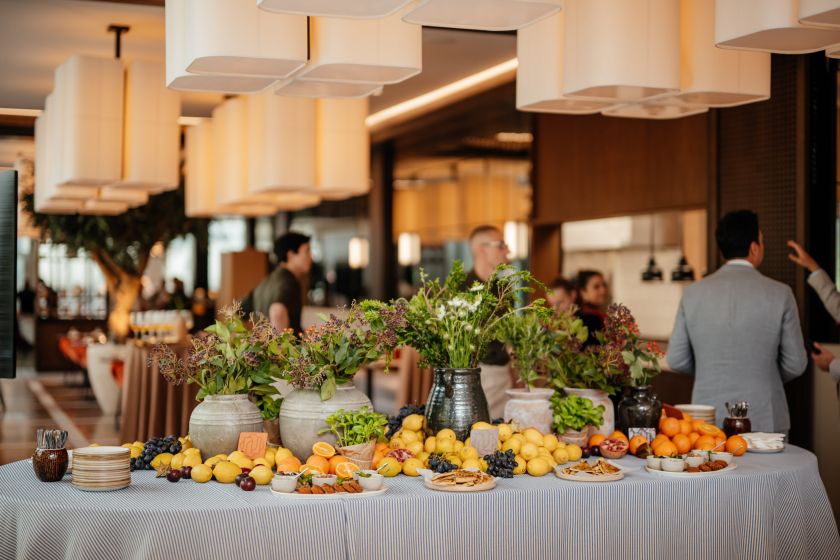 Vis daugiau lietuvių atranda graikišką pitos duoną: „Nostrum” restorano šefas pasidalino autentišku receptu, pagal kurį pitą namuose išsikeps kiekvienas