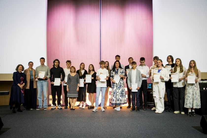 Daugiau nei pusė tūkstančio jaunuolių šventė savo asmeninį augimą – įvyko tarptautinės DofE programos apdovanojimų ceremonija