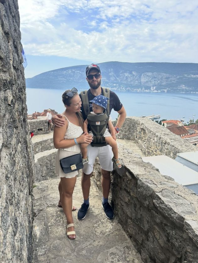 Ramybė lagamine: kaip pasiruošti kelionei be rūpesčių, arba nepamiršk Europos sveikatos draudimo kortelės