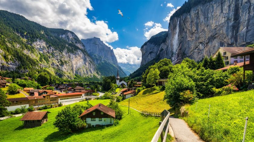 Planas vasarai: gražiausi Europos miesteliai, kurie atrodo lyg iš pasakos