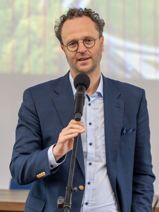 Tėvo dienai – apie dažniausią vyrų onkologinę ligą: svarbu tikrintis prevenciškai ir žinoti savo giminės istoriją