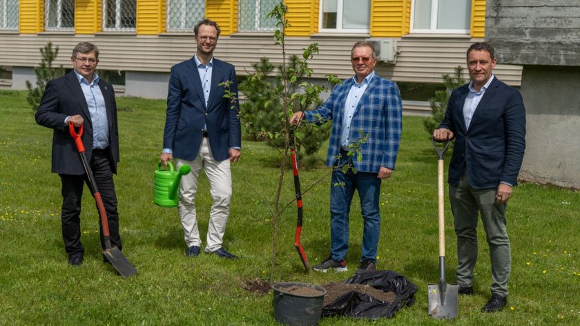 Tėvo dienai – apie dažniausią vyrų onkologinę ligą: svarbu tikrintis prevenciškai ir žinoti savo giminės istoriją