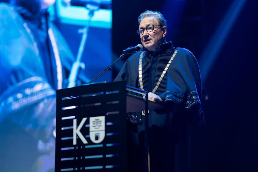 Matomi ir pasirengę: dar pusė tūkstančio Klaipėdos universiteto absolventų gavo diplomus