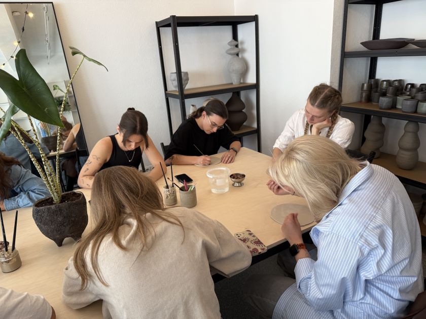 Keramika tampa ginklu prieš neapykantos kalbą