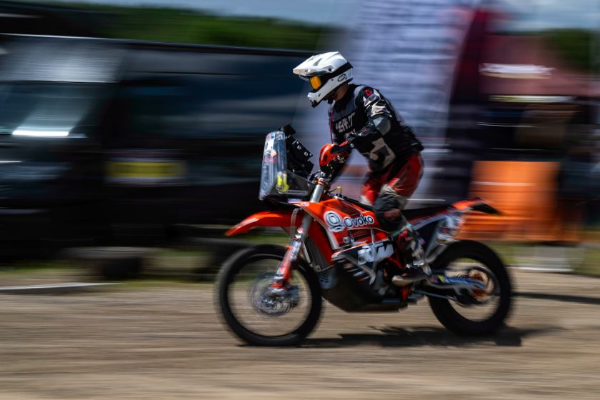 Ignas Daunoravičius Europos Dakaru vadinamą Breslau ralį finišavo sulaužytu pirštu, bet laimingas