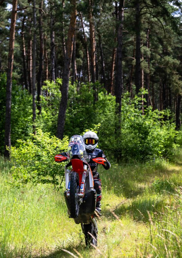 Ignas Daunoravičius Europos Dakaru vadinamą Breslau ralį finišavo sulaužytu pirštu, bet laimingas