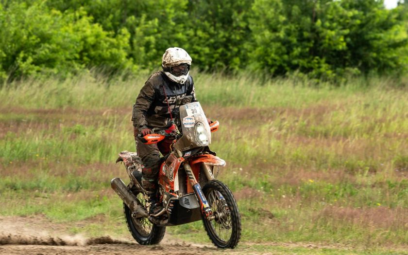 Ignas Daunoravičius Europos Dakaru vadinamą Breslau ralį finišavo sulaužytu pirštu, bet laimingas