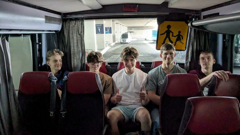 Lietuvos mokiniai tarptautinėje fizikos olimpiadoje iškovojo sidabrą ir bronzą