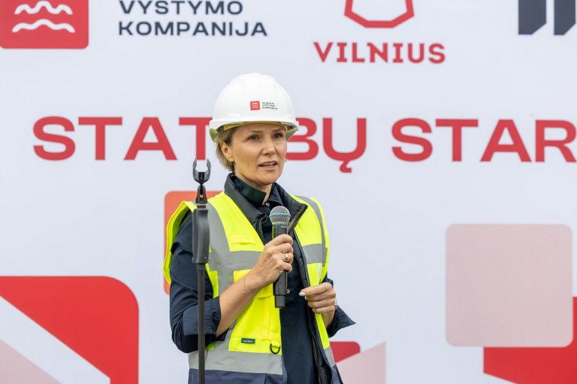 Sporto pažadas ateičiai: įkasta kapsulė būsimame lengvosios atletikos manieže