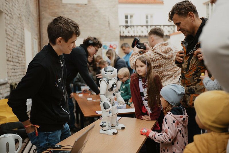 Antrąsyk įvykusiame Alumnų festivalyje – tūkstančiai į VU erdves sugrįžusių alumnų
