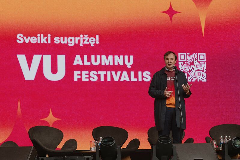 Antrąsyk įvykusiame Alumnų festivalyje – tūkstančiai į VU erdves sugrįžusių alumnų