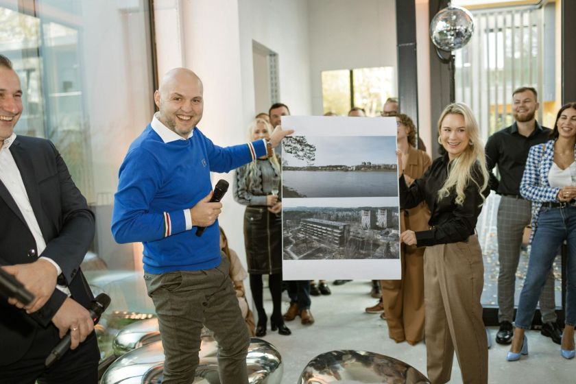 Pagražinę Vilniaus televizijos bokštą nepabūgo imtis ir gimtųjų Prienų