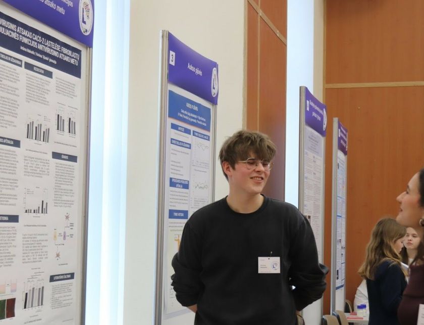 Europos Sąjungos jaunųjų mokslininkų konkurse Lietuvos atstovas pristato virusų tyrimus