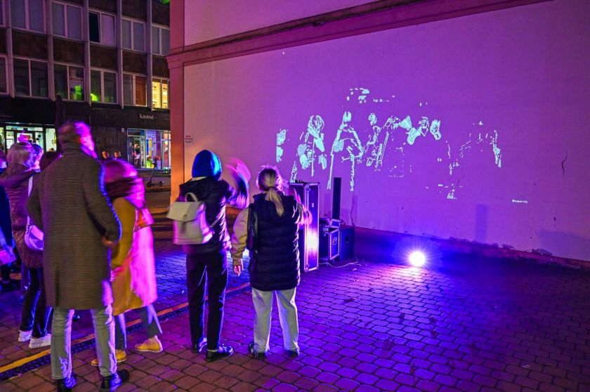 Paskutinį rugsėjo savaitgalį Panevėžyje – nuo žygio po pramonės rajoną iki „Tekančių kūnų“ parodos vandens rezervuare