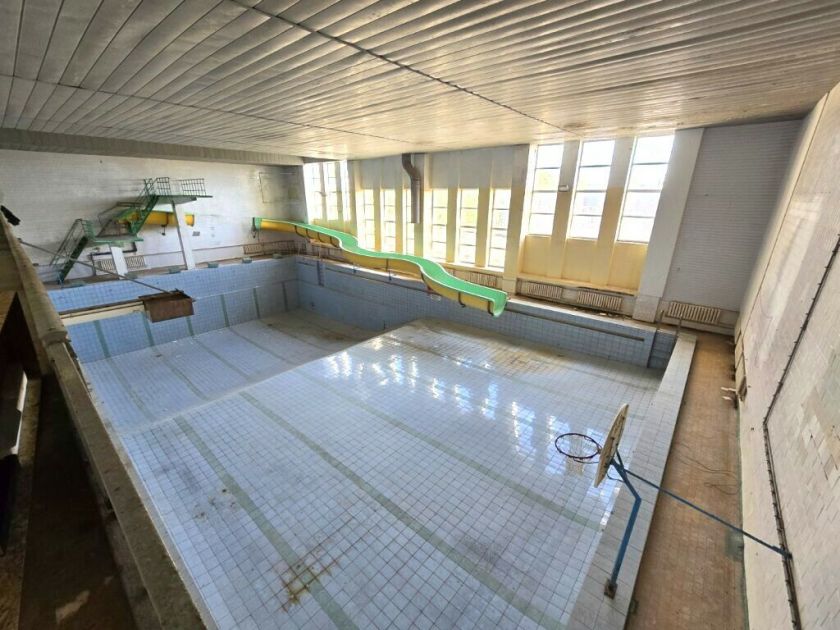Klaipėdoje aukcione bus parduodamas legendinio baseino kompleksas