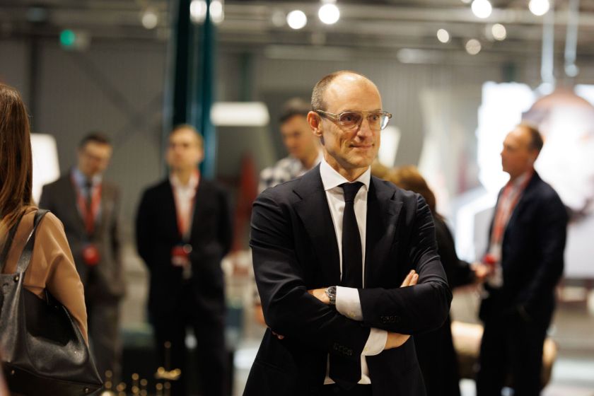 „ArtVilnius‘25“ atidarymo išvakarėse – nematytos meno kolekcijos ir pirmieji žvilgsniai į ekspoziciją