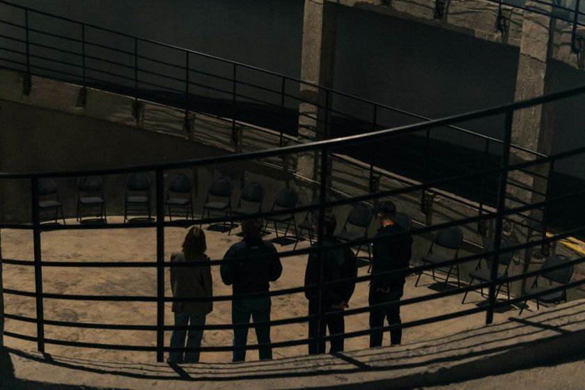 Ar šiandienos vyrai – herojai? Projektas „Amžinai veikia“ žvelgia į vyrą krizių akivaizdoje