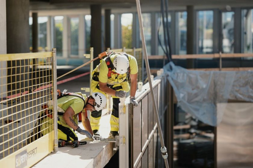 „Staticus“ pripažinta saugiausia įmone Lietuvoje: pelnė „Saugos kultūros ambasadoriaus 2025“ titulą