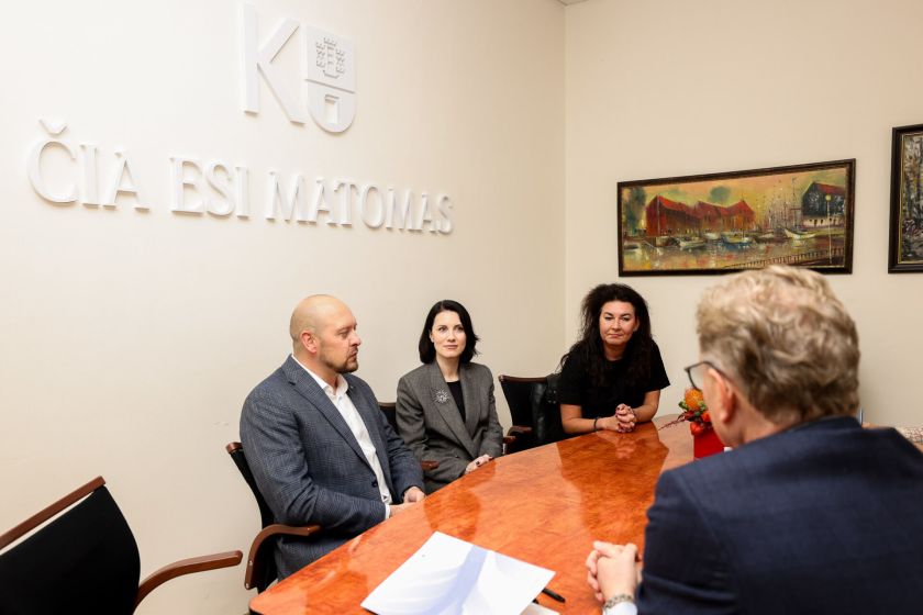 Pasirašyta paramos sutartis: „KN Energies“ skiria stipendijas geriausiems KU inžinerijos antrakursiams