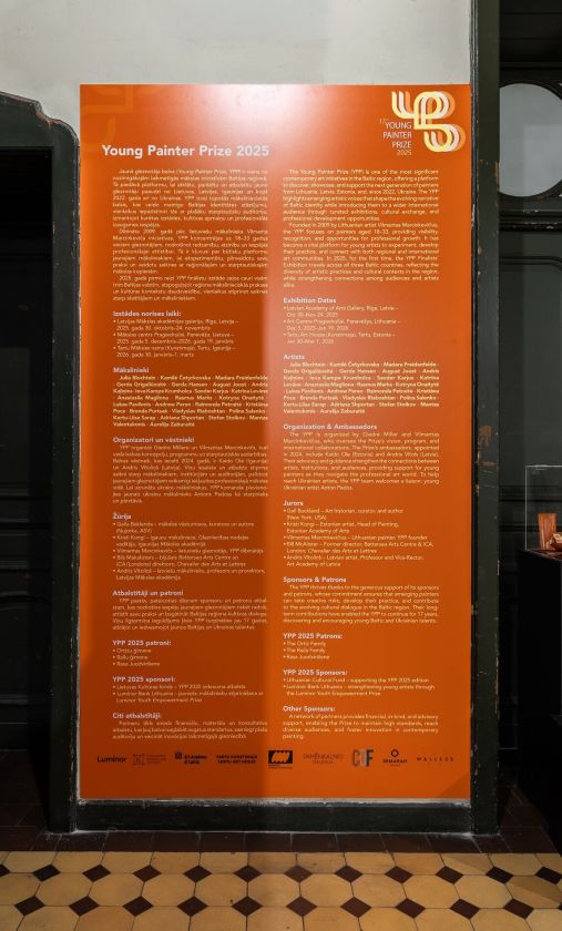 Baltijos menininkų dialogas plinta – jaunųjų tapytojų paroda pirmą kartą atidaryta Rygoje