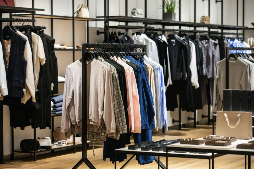 Lietuvos dizainerius po vienu stogu burianti „Locals.lt“ plečiasi: Kauno „Akropolyje“ atidaryta didžiausia tinklo parduotuvė