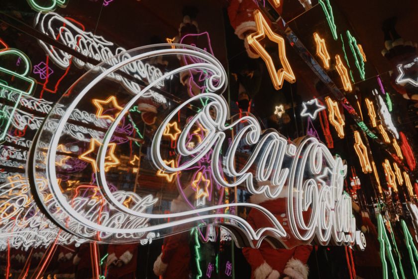 Magiškas vakaras Vilniuje: „Coca-Cola“ kalėdinį karavaną aplankė daugiau nei 9 tūkst. žmonių