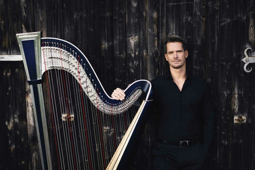 Vilniuje koncertuos viena ryškiausių klasikinės muzikos žvaigždžių – pasaulinis arfos virtuozas Xavier de Maistre