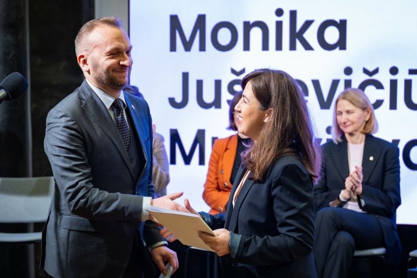Žmogaus teisių forume vyko apdovanojimai labiausiai nusipelniusiems ir diskusijos apie opiausius klausimus